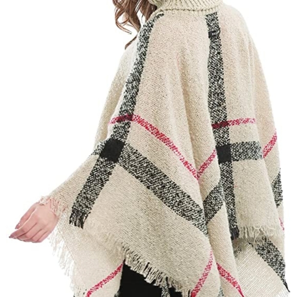 Turtleneck sweater poncho - Picture 6 of 9